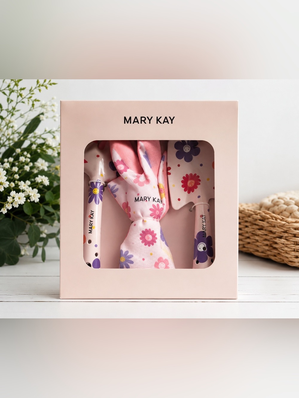 Mary Kay Limited Edition Floral Garden Tool Set in Pink, Purple, White